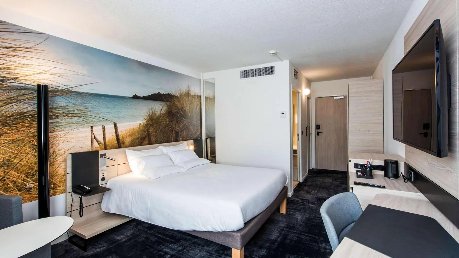 Novotel Rennes Alma 4*,